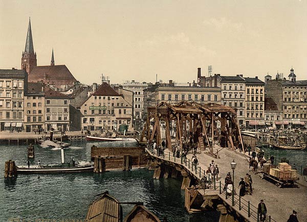 View of Stettin around 1895 - in the foreground the 'Long Bridge'